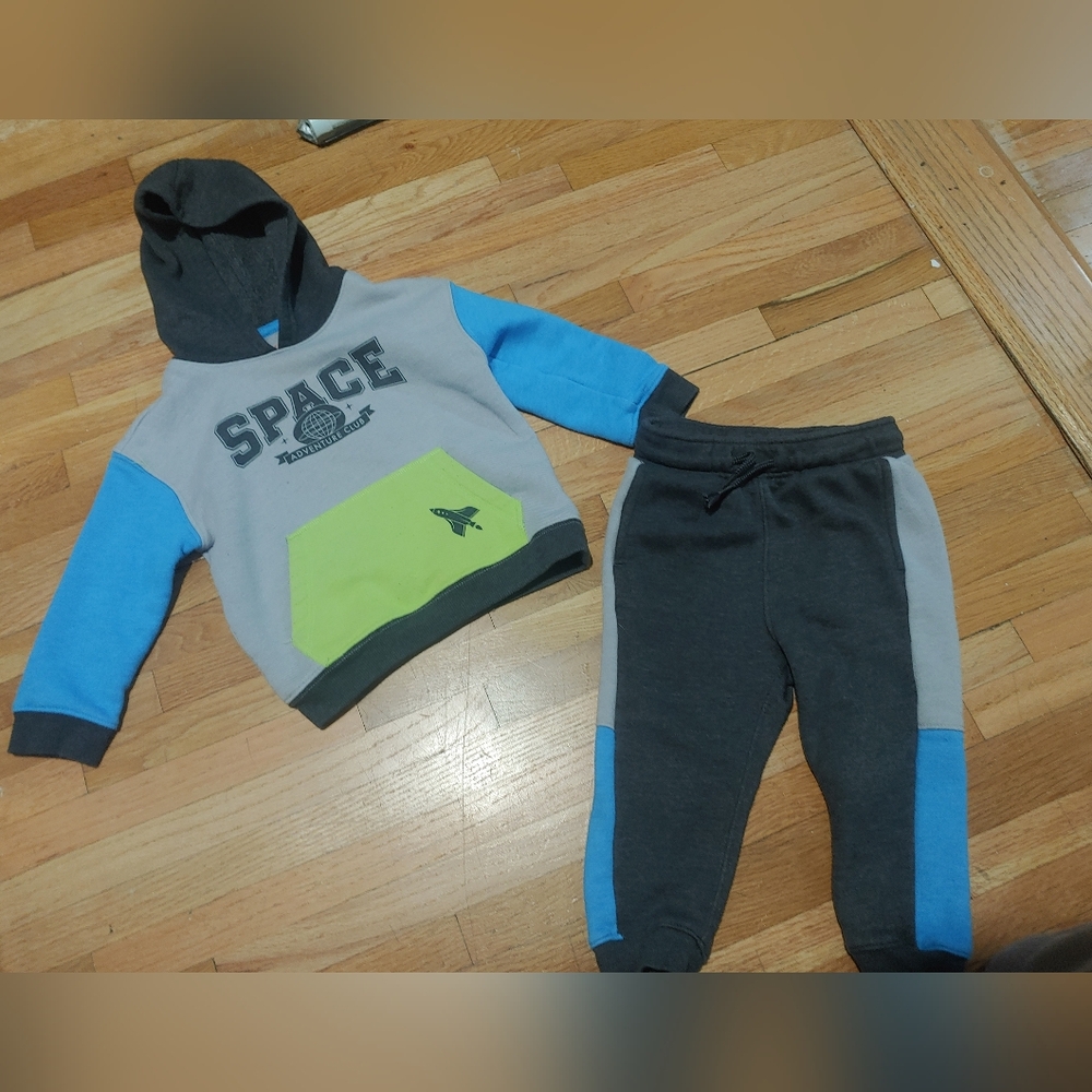 Cat & Jack Space Themed Kids Hoodie and Jogger Set - Gray and Blue / 2t